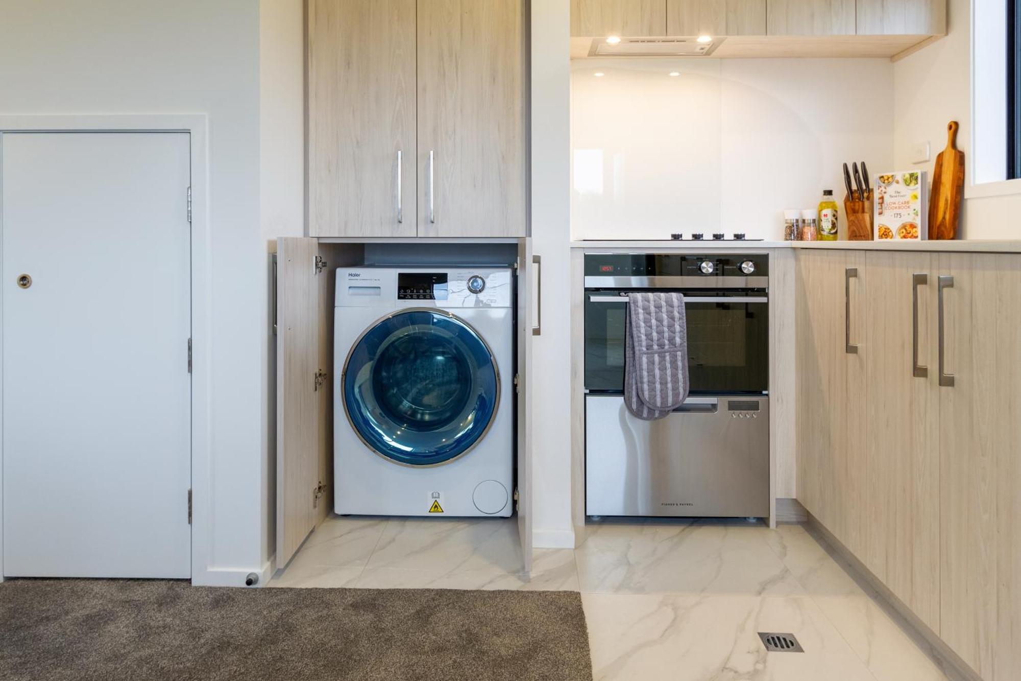 Serene Living 2 Bed With Carpark Christchurch Exterior foto